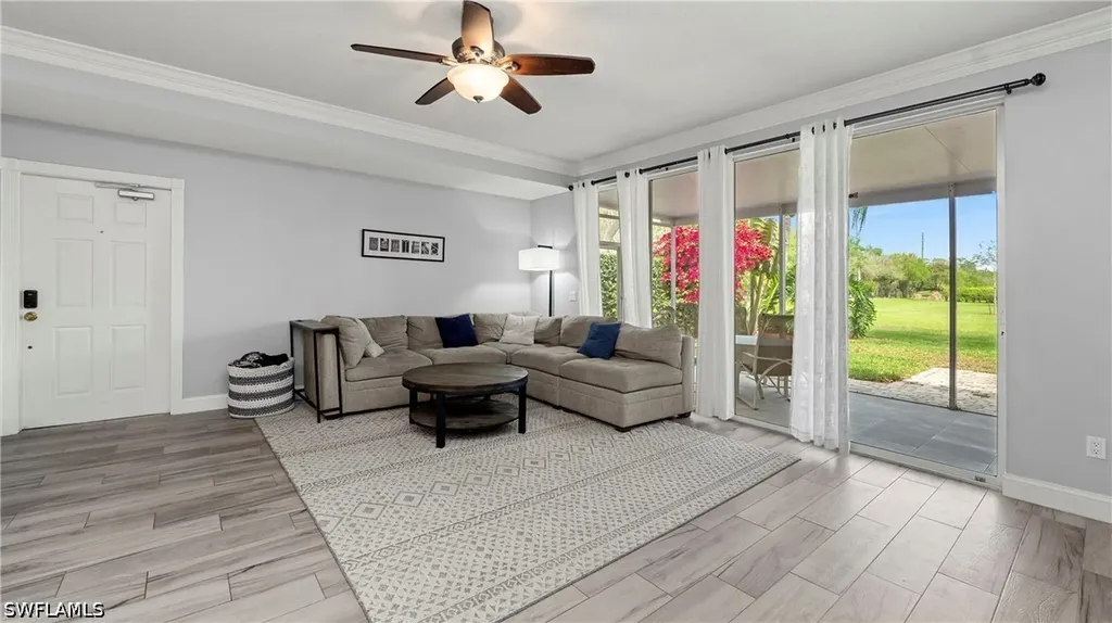 5766 Cove Circle Naples FL 34119