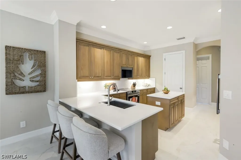8810 Spinner Cove Lane Naples FL 34120