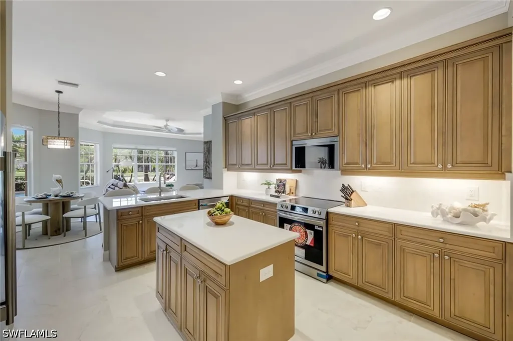 8810 Spinner Cove Lane Naples FL 34120