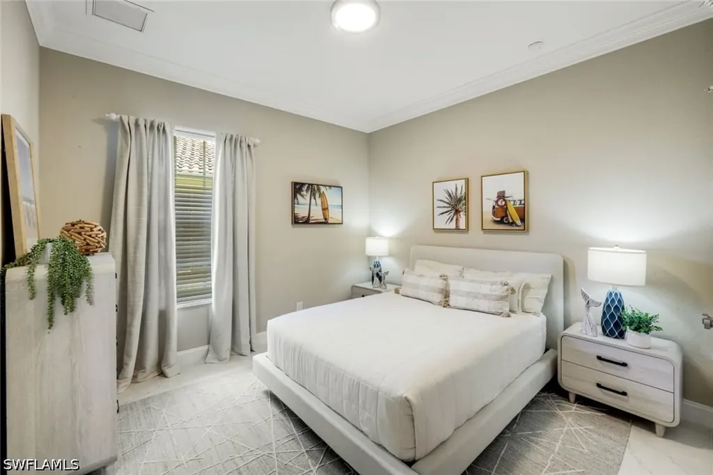 8810 Spinner Cove Lane Naples FL 34120