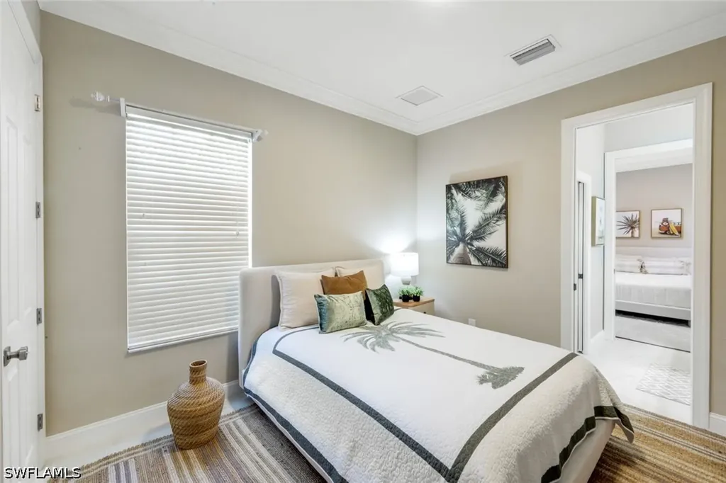 8810 Spinner Cove Lane Naples FL 34120