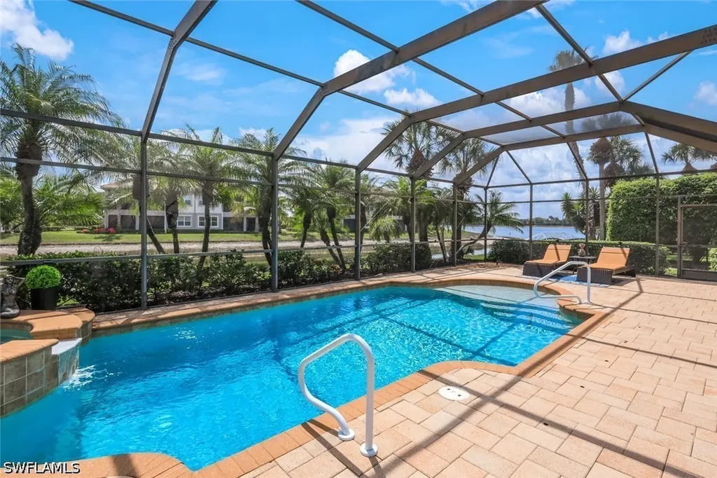 8810 Spinner Cove Lane Naples FL 34120