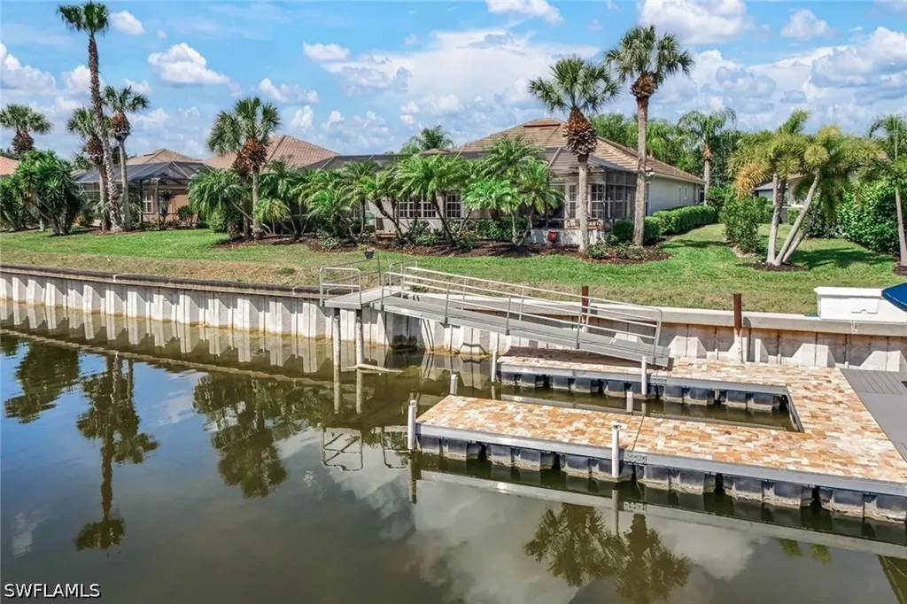8810 Spinner Cove Lane Naples FL 34120