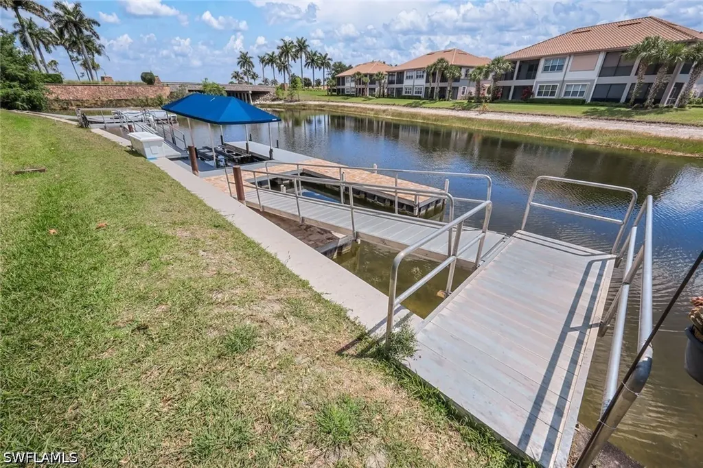 8810 Spinner Cove Lane Naples FL 34120