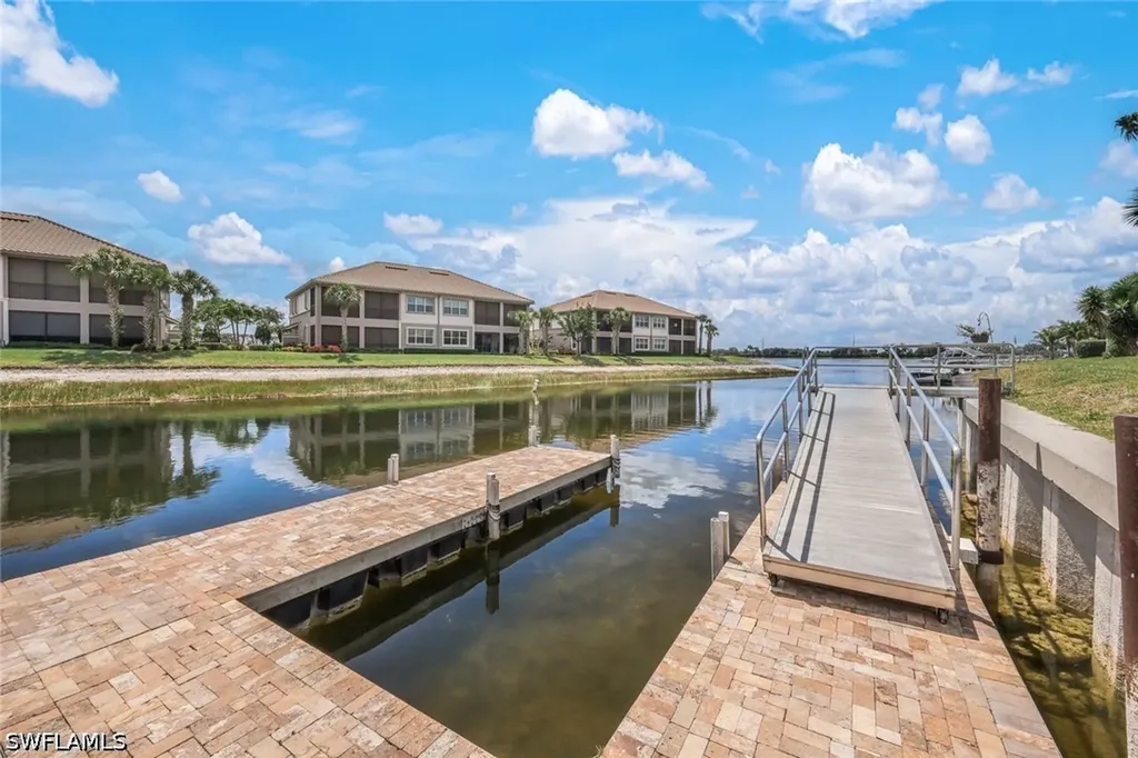 8810 Spinner Cove Lane Naples FL 34120