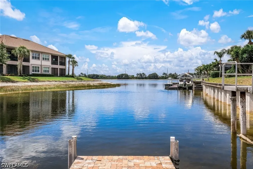 8810 Spinner Cove Lane Naples FL 34120