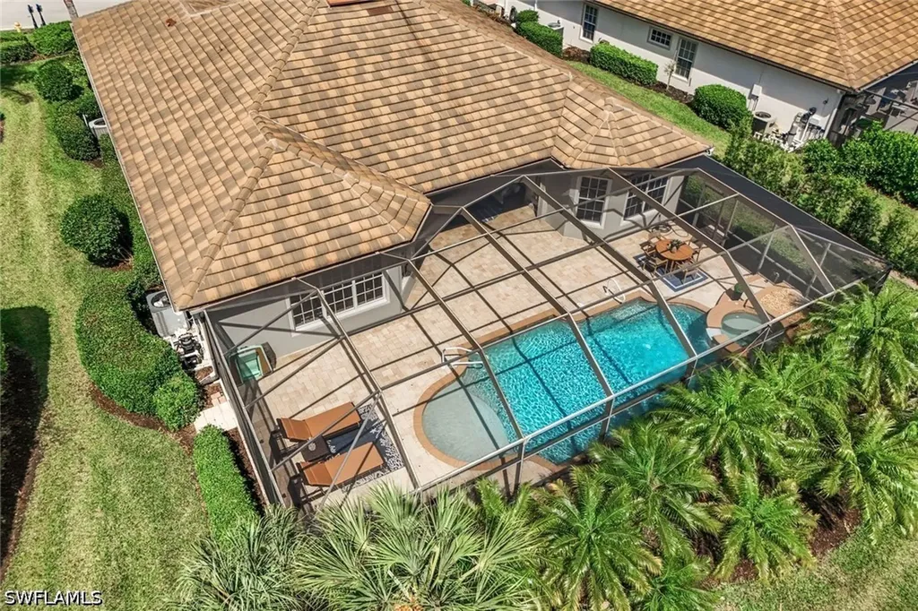 8810 Spinner Cove Lane Naples FL 34120