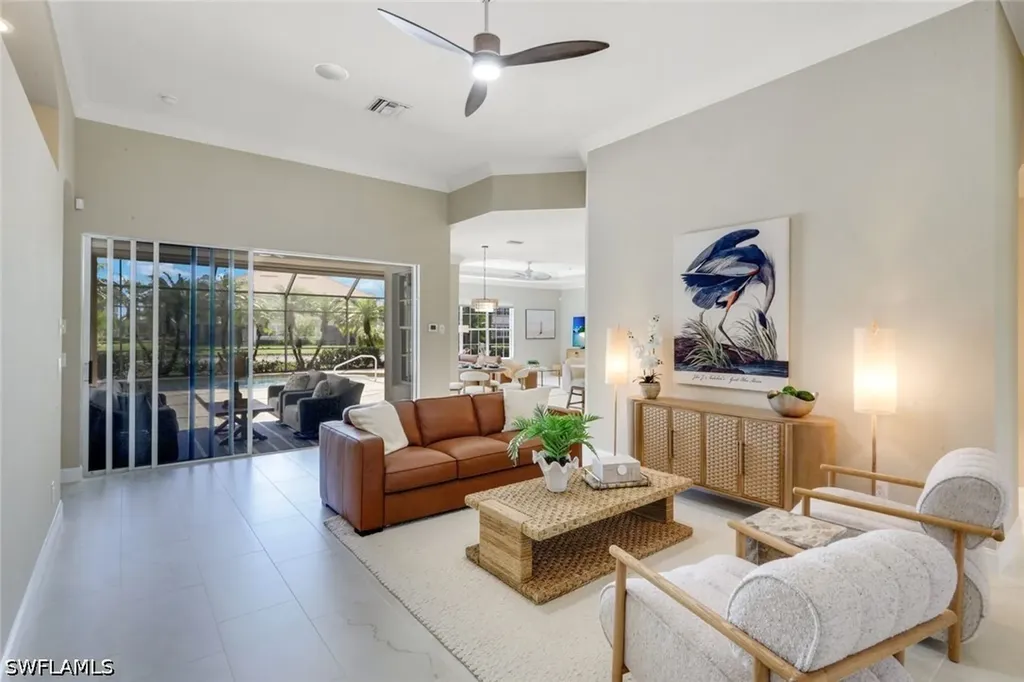 8810 Spinner Cove Lane Naples FL 34120