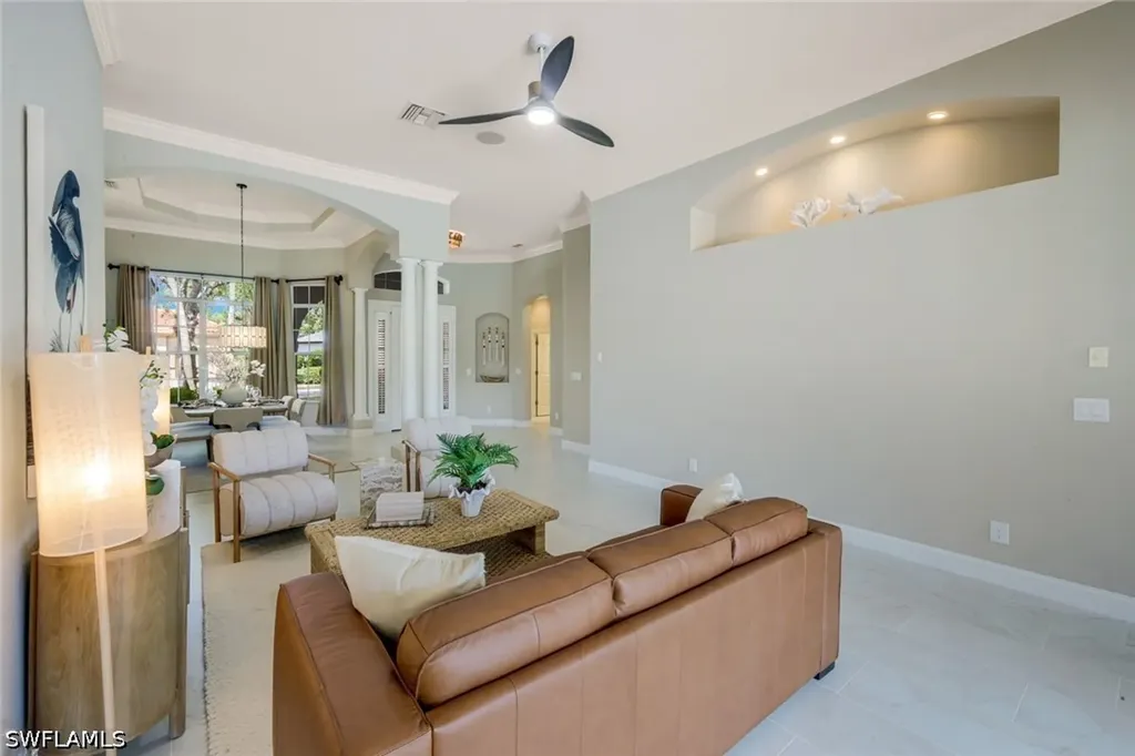 8810 Spinner Cove Lane Naples FL 34120
