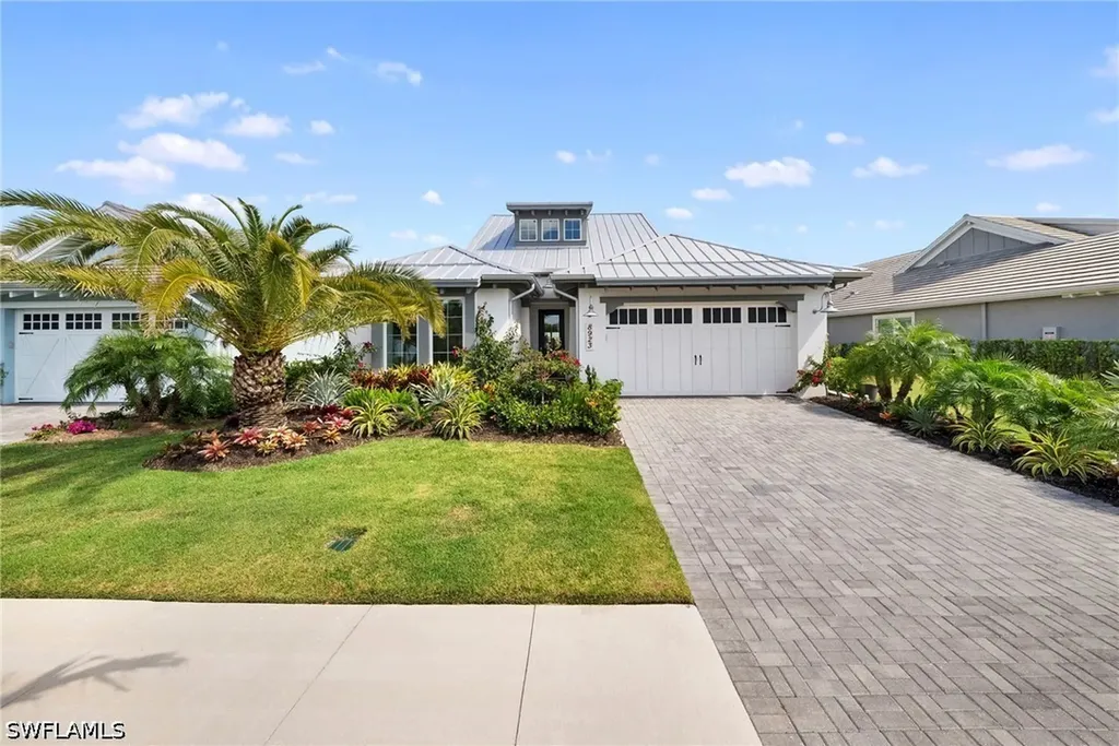 8923 Gustavia Court Naples FL 34112