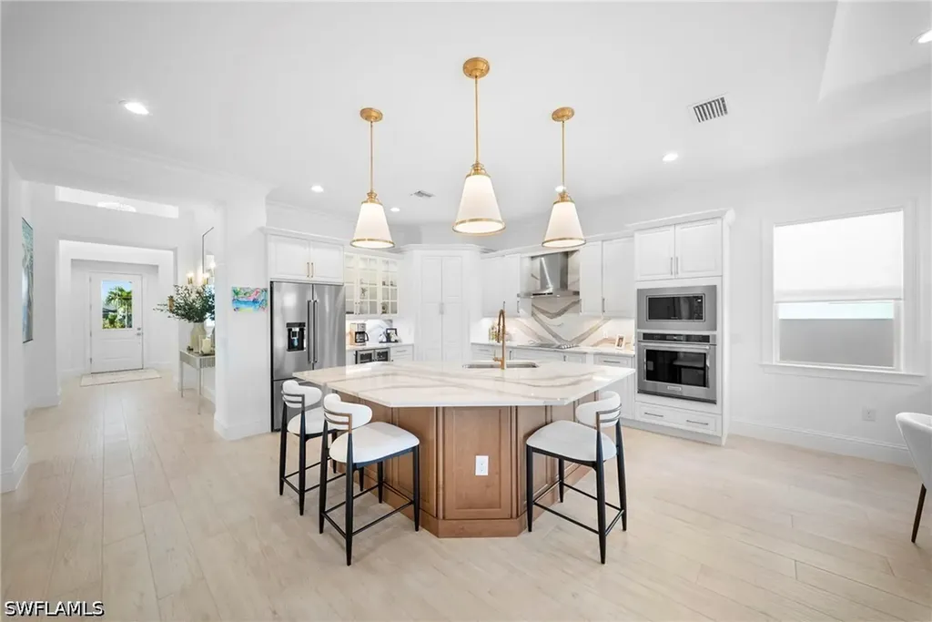 8923 Gustavia Court Naples FL 34112