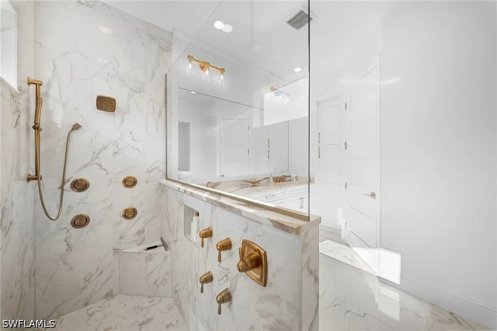 8923 Gustavia Court Naples FL 34112