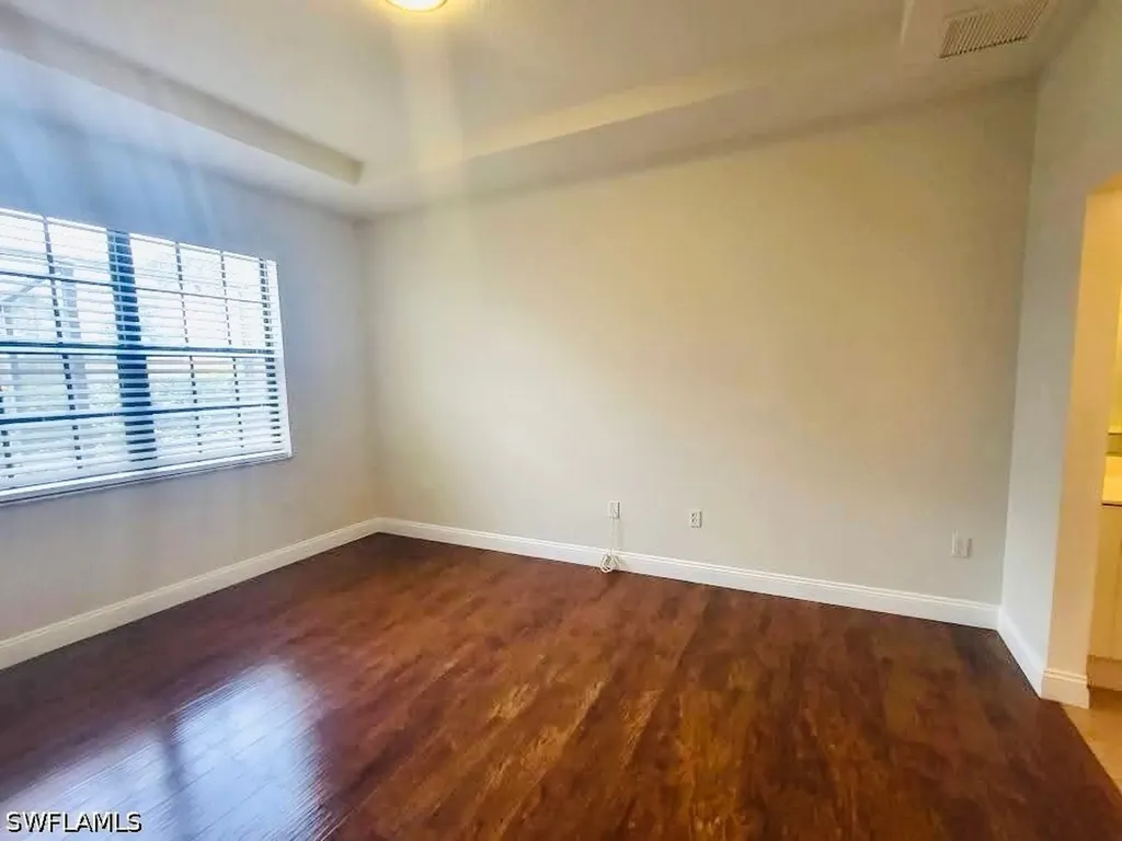 7512 Bristol Circle Naples FL 34120