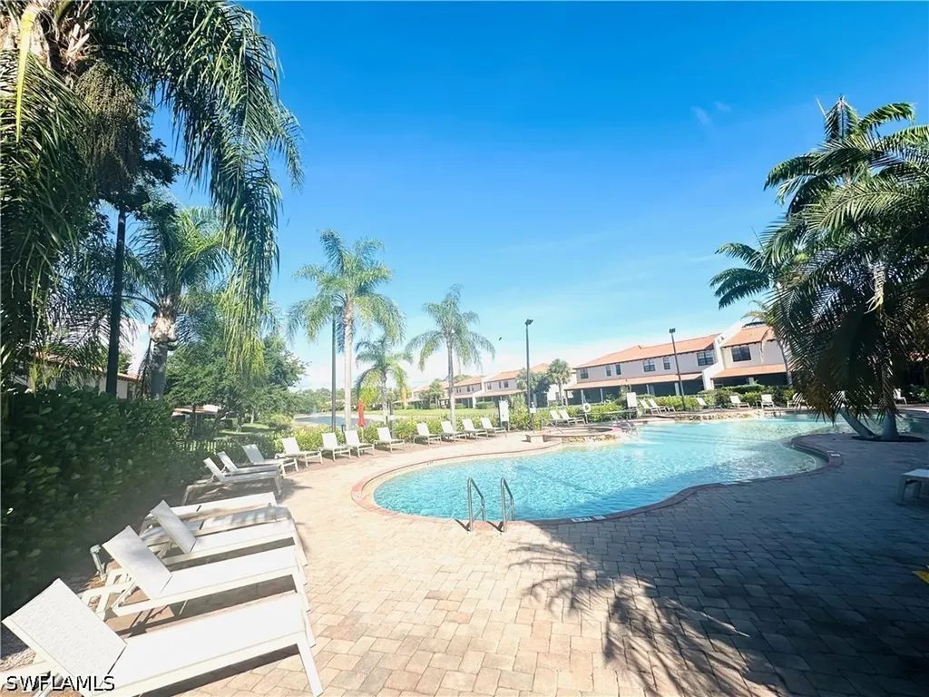 7512 Bristol Circle Naples FL 34120