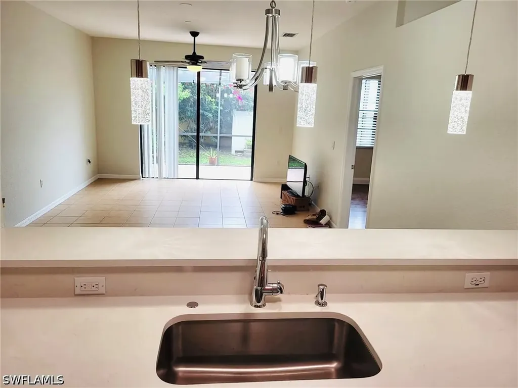 7512 Bristol Circle Naples FL 34120