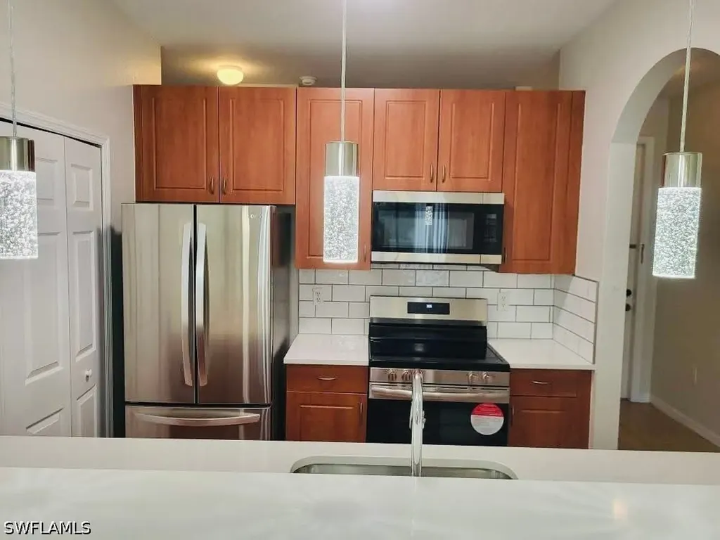 7512 Bristol Circle Naples FL 34120