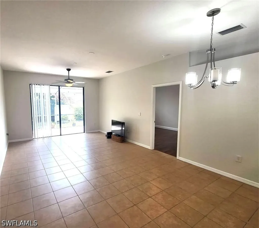 7512 Bristol Circle Naples FL 34120