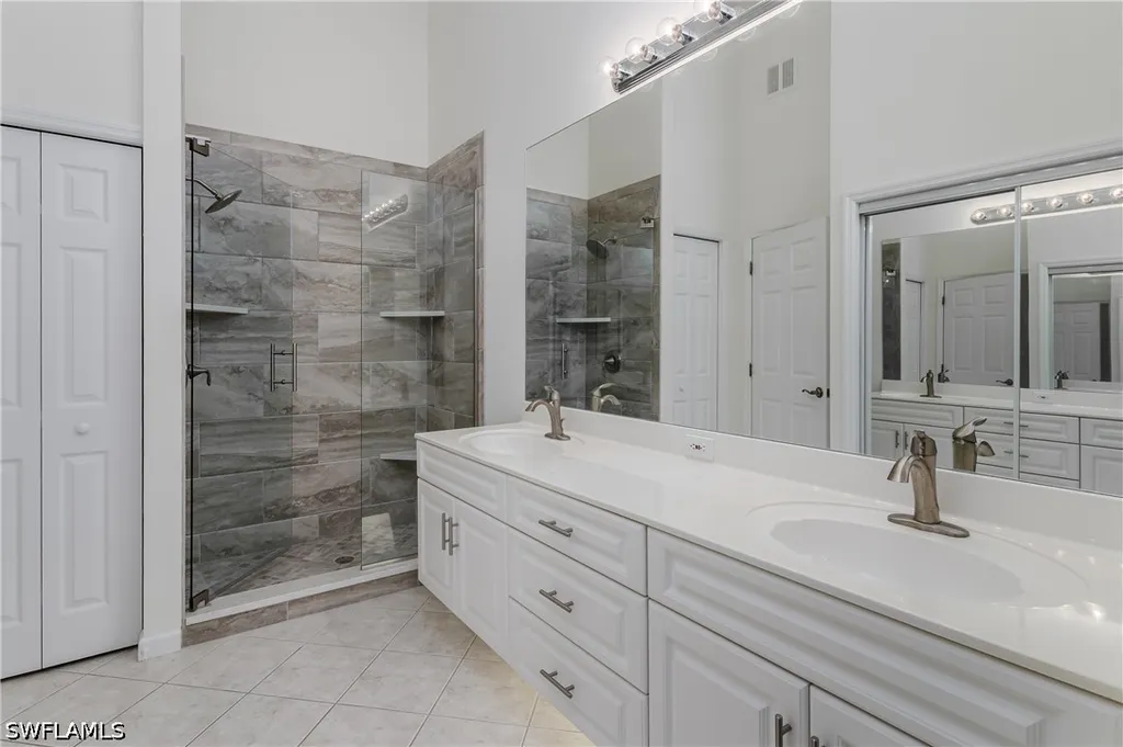 6830 Beach Resort Drive Naples FL 34114