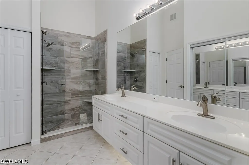 6830 Beach Resort Drive Naples FL 34114
