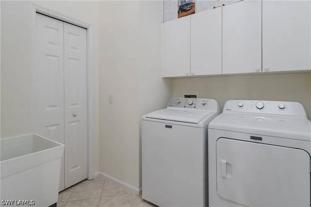 6830 Beach Resort Drive Naples FL 34114