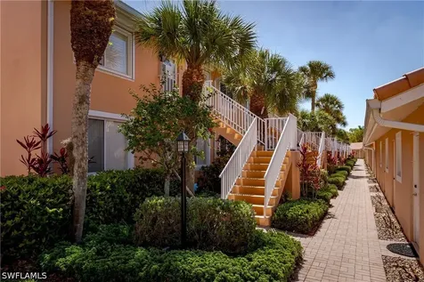 6830 Beach Resort Drive Naples FL 34114