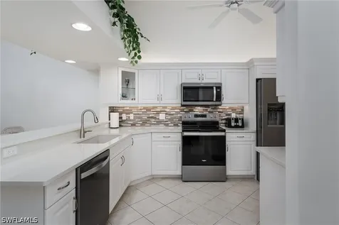 6830 Beach Resort Drive Naples FL 34114
