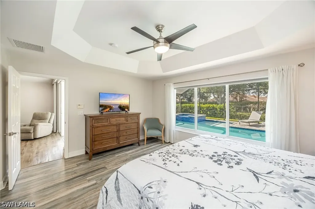 1671 Triangle Palm Terrace Naples FL 34119
