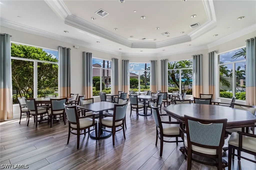 1671 Triangle Palm Terrace Naples FL 34119