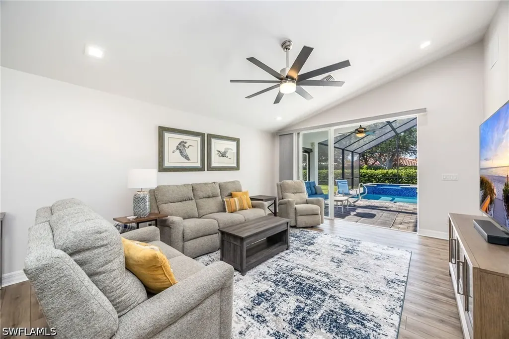 1671 Triangle Palm Terrace Naples FL 34119