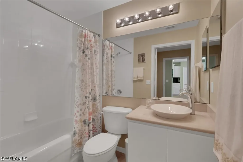 3850 Sawgrass Way Naples FL 34112