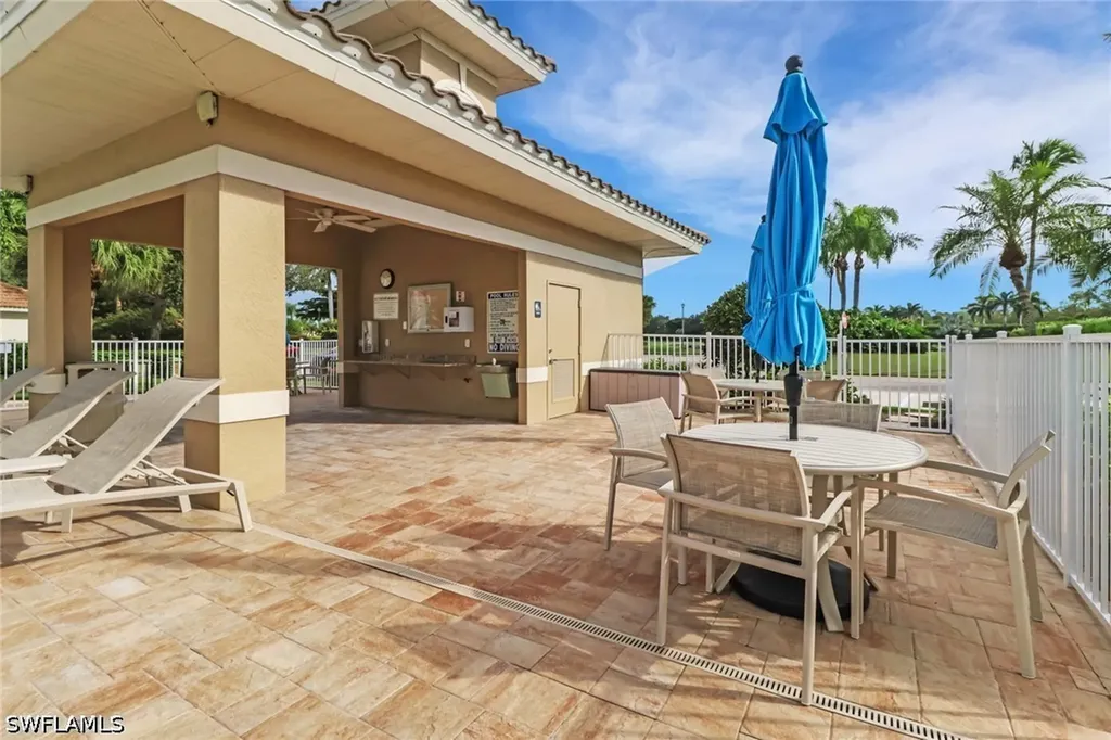 3850 Sawgrass Way Naples FL 34112