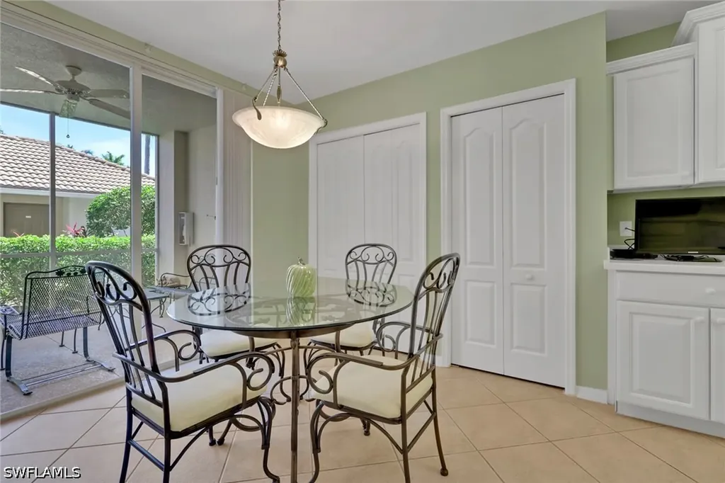 3850 Sawgrass Way Naples FL 34112