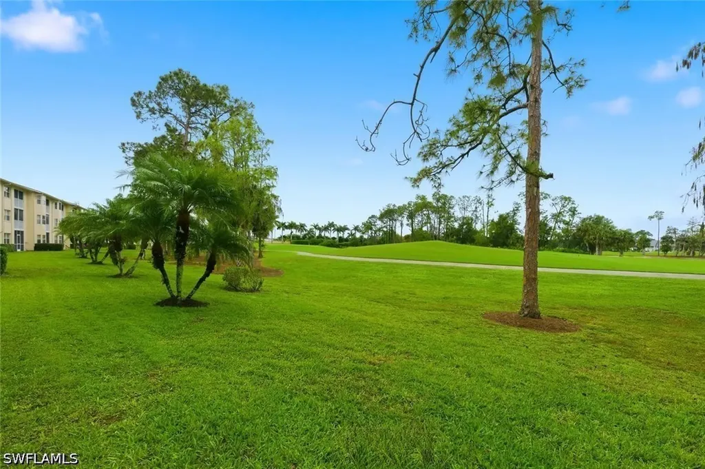 7340 Glenmoor Lane Naples FL 34104