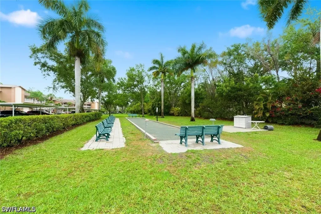 7340 Glenmoor Lane Naples FL 34104