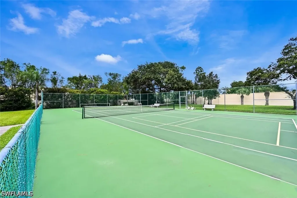 7340 Glenmoor Lane Naples FL 34104
