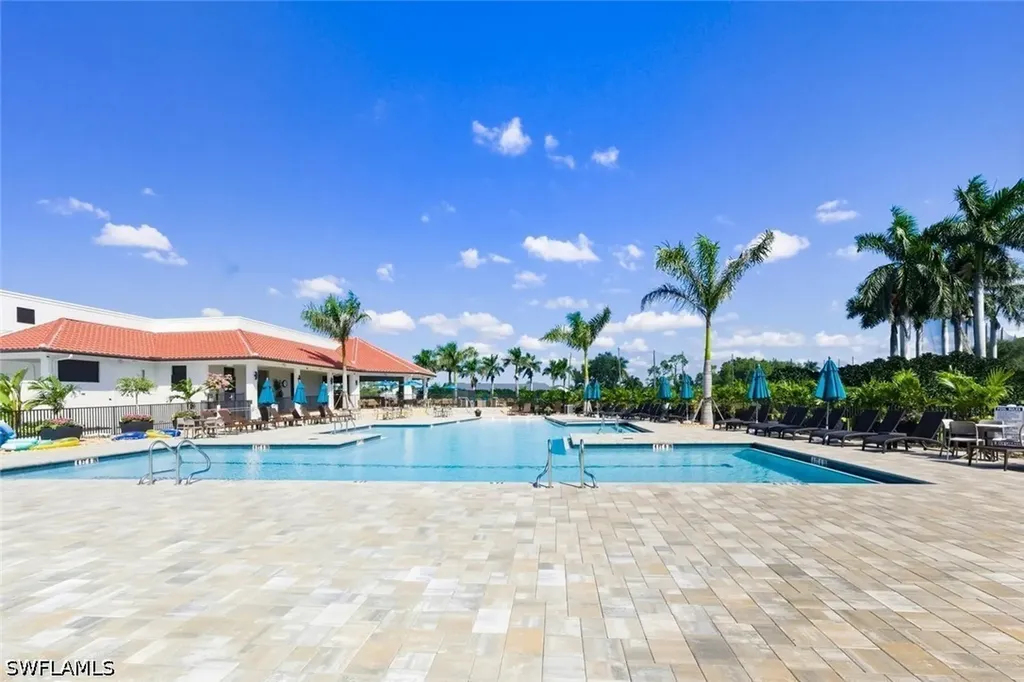 7340 Glenmoor Lane Naples FL 34104