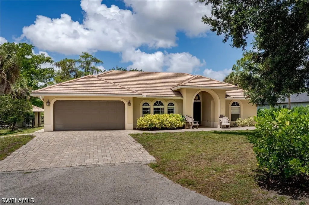 1781 21st Street SW Naples FL 34117