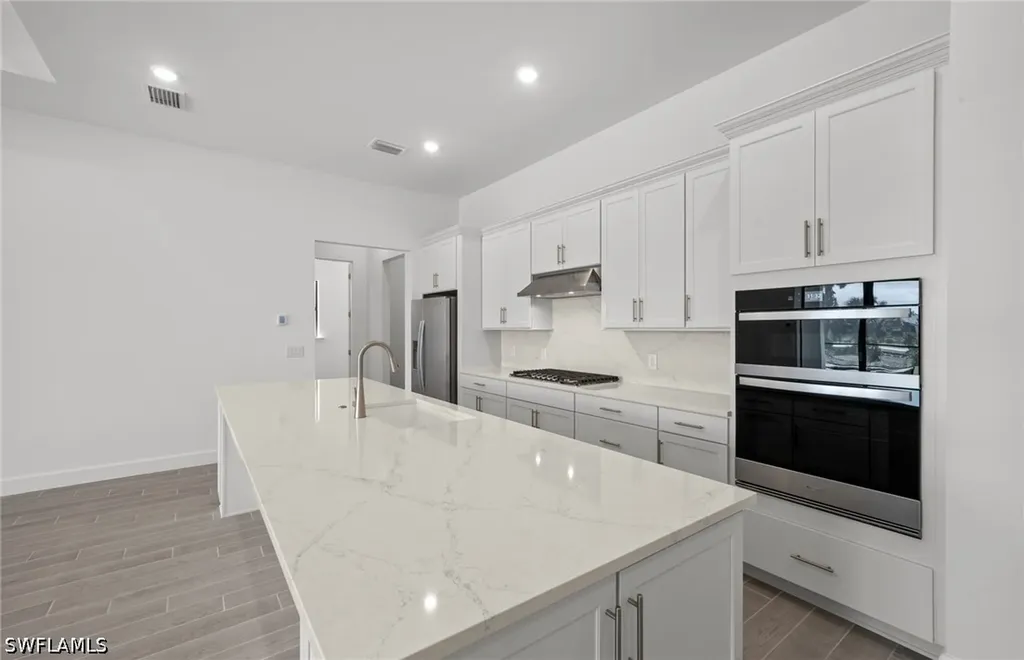 2082 Don Benito Way Naples FL 34120