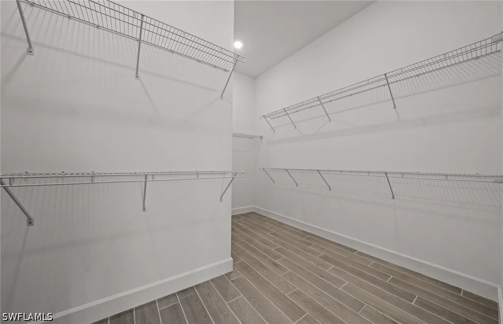 2082 Don Benito Way Naples FL 34120