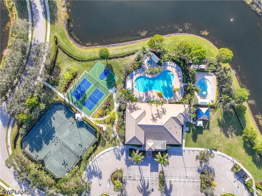 6532 Monterey Point Naples FL 34105