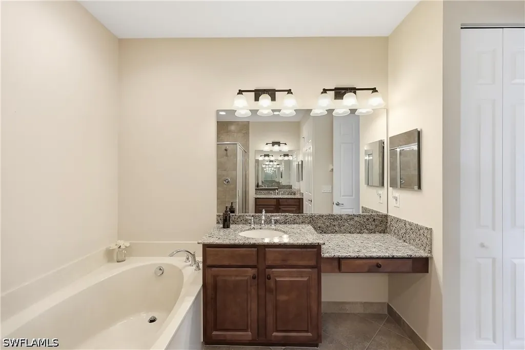 6532 Monterey Point Naples FL 34105