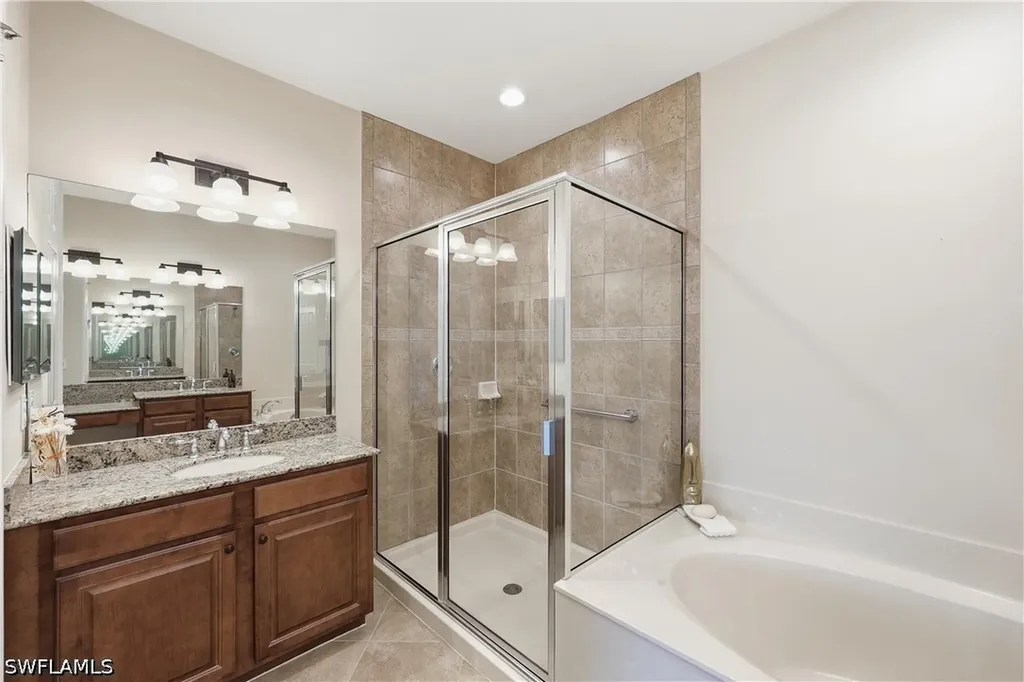 6532 Monterey Point Naples FL 34105