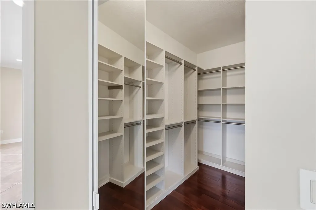6532 Monterey Point Naples FL 34105