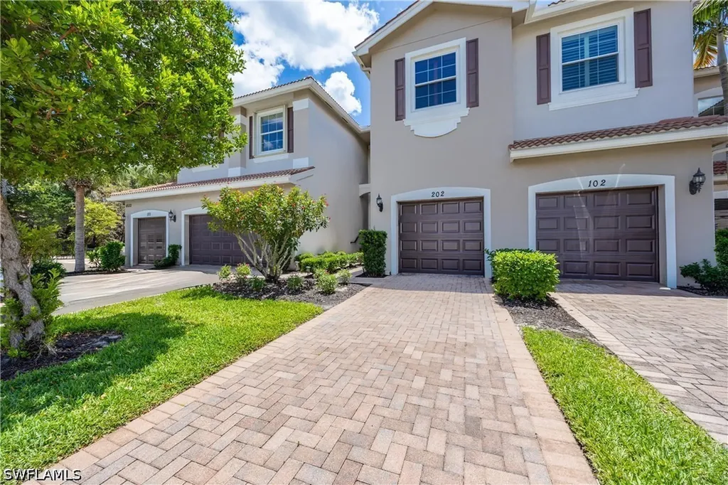 6532 Monterey Point Naples FL 34105