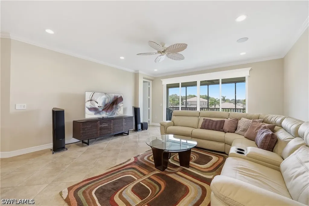 6532 Monterey Point Naples FL 34105