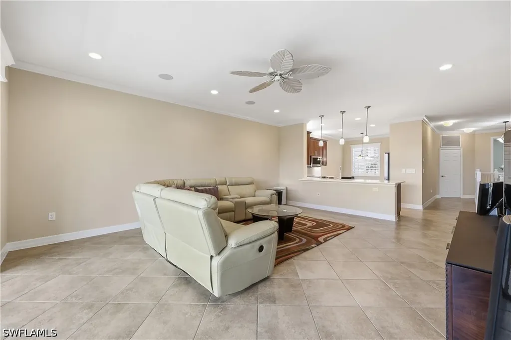 6532 Monterey Point Naples FL 34105