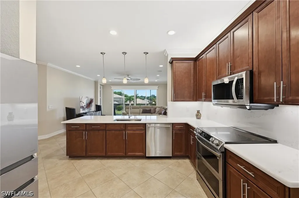 6532 Monterey Point Naples FL 34105
