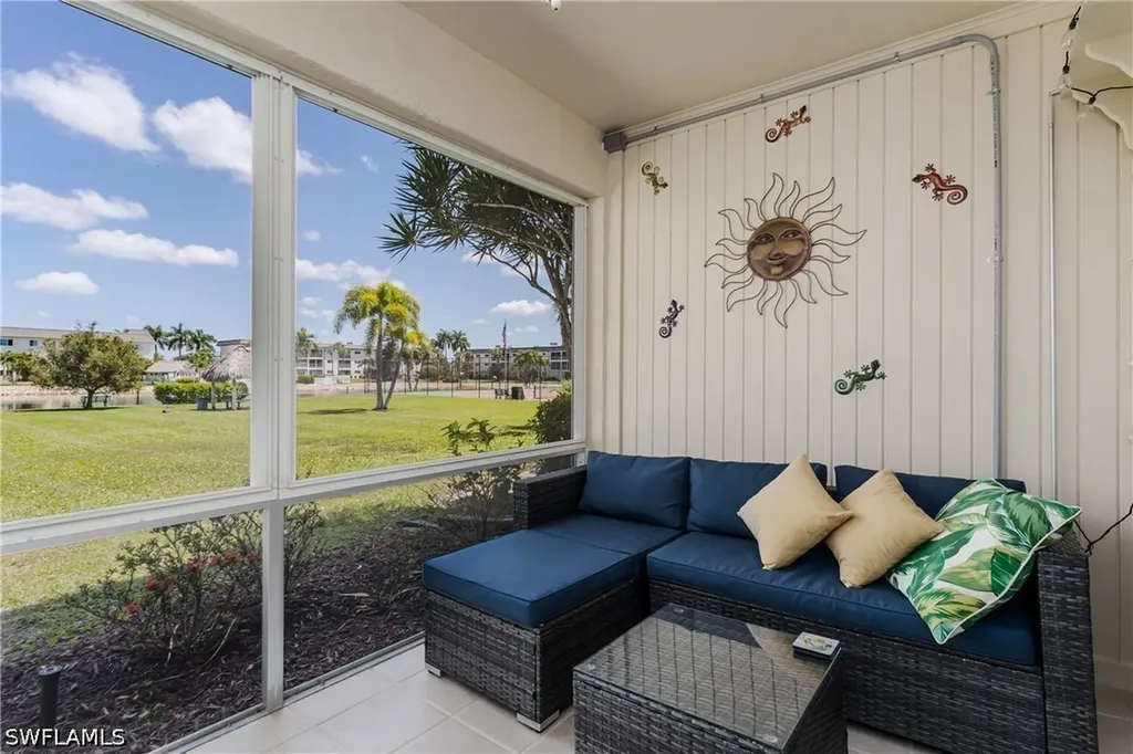 1008 Manatee Road Naples FL 34114