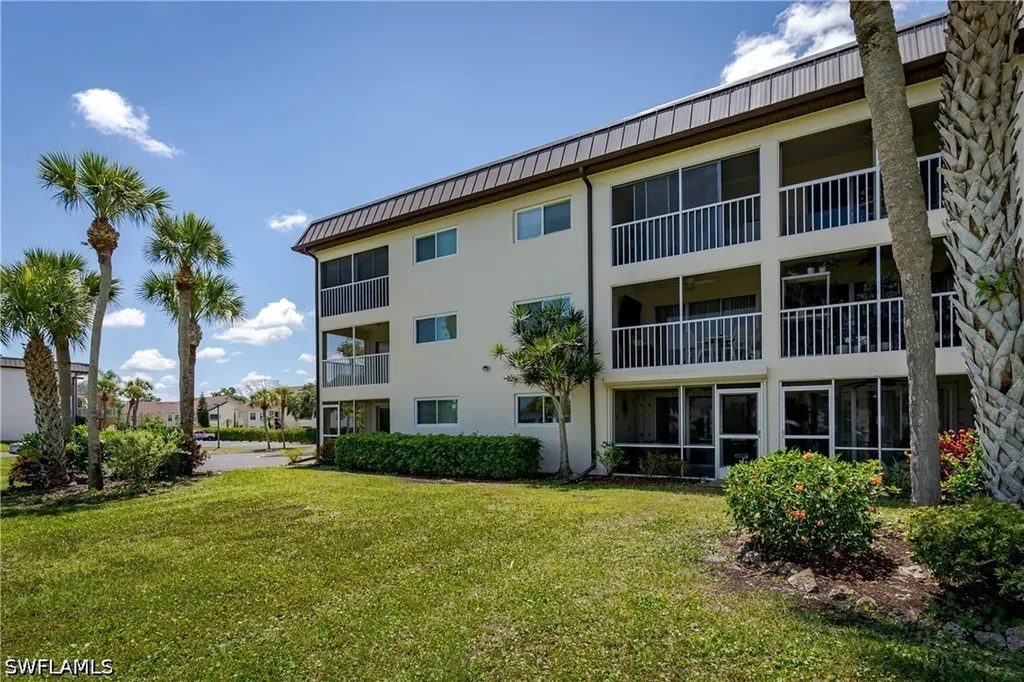 1008 Manatee Road Naples FL 34114