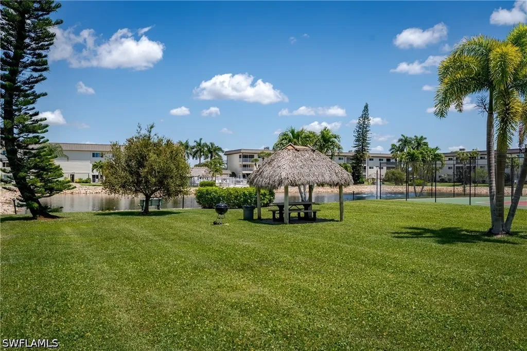 1008 Manatee Road Naples FL 34114